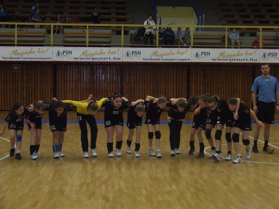 U11-es csapatunk megkezdte a rájátszást Pécsen!