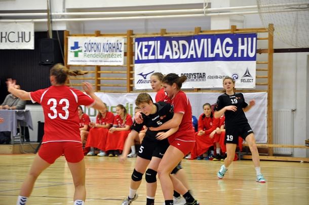 10. forduló ifi - junior: 1 győzelem, 1 vereség a DVSC-TVP-Aquaticum ellen
