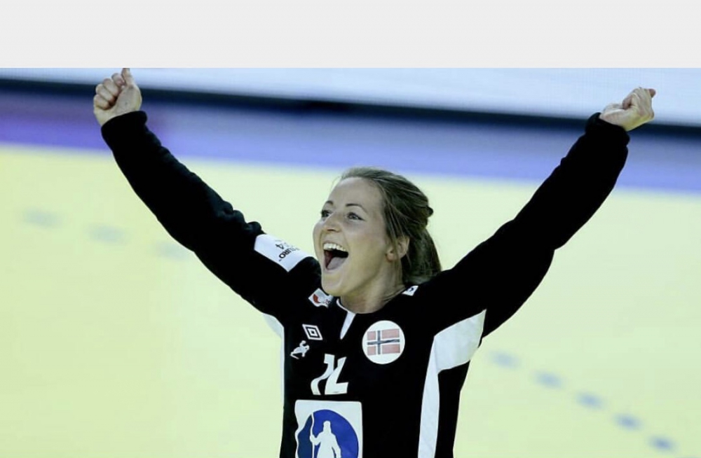 Siófok sign World and European Champion  Goalkeeper